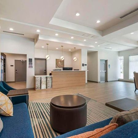 Comfort Suites St. Augustine Historic District Area Interior photo